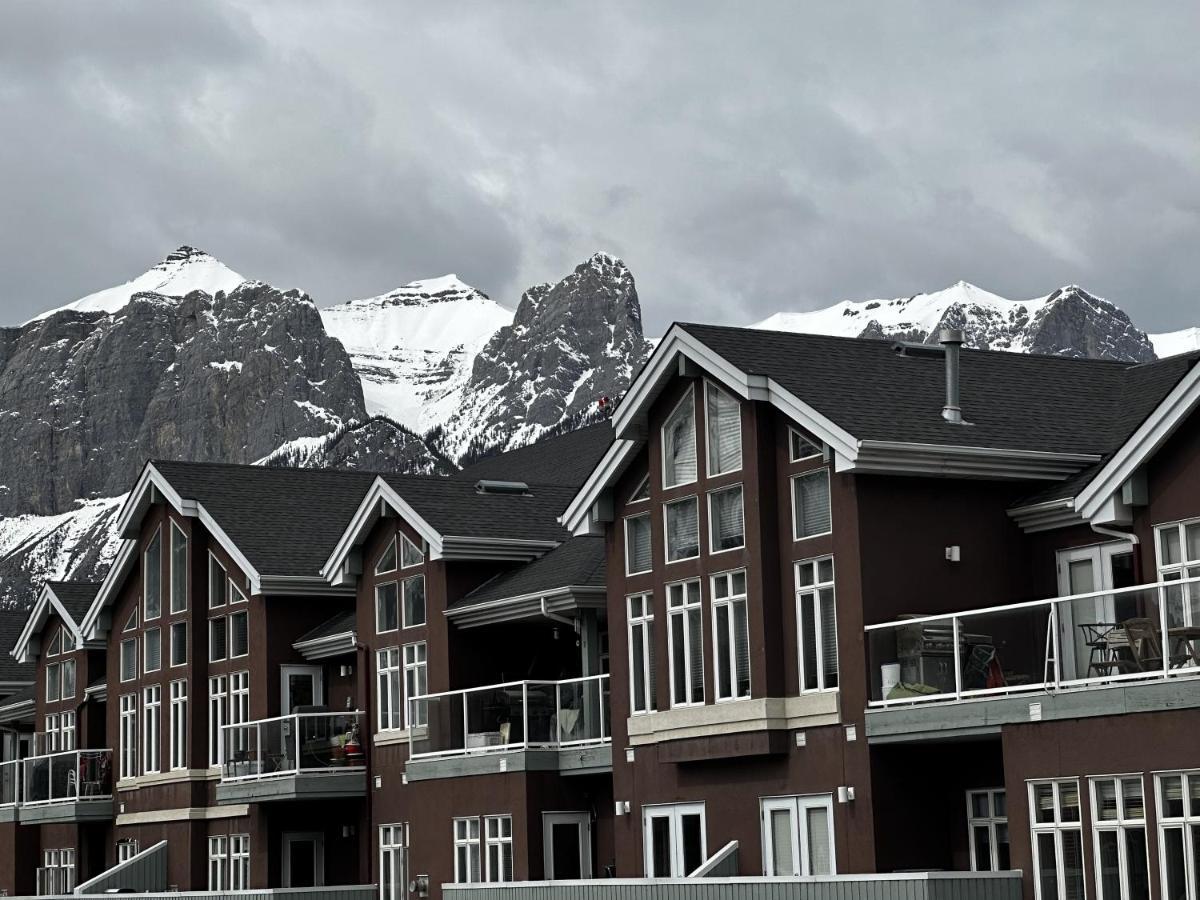 Luxury Two Queen Beds Condo - Grande Rockies Resort Indoor Parking Pool Hot Tub Gym Canmore Exteriér fotografie